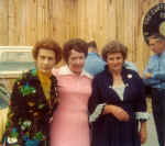 saracarter_gladys_mc.jpg (56348 bytes)